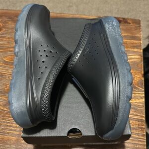 Men’s Ugg taa sport Clogs Size 8